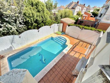 Casa con piscina in vendita a de Torrejón