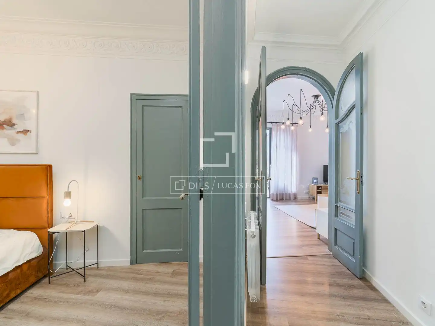 Flat for sale in Barcelona  with Air Conditioner, Terrace and Furnished