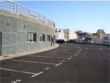 Oficina amb ascensor de lloguer a Avenida de Los Majuelos 48