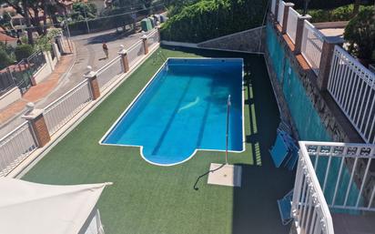 Swimming pool of House or chalet for sale in Aranjuez  with Air Conditioner, Terrace and Swimming Pool