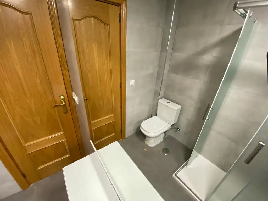 Zimmer in Calle Extremadura, 12, Juan de la Cierva