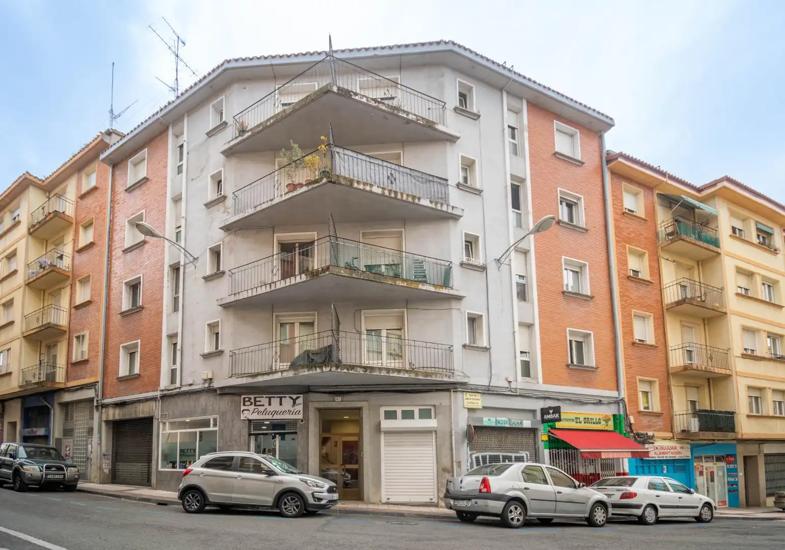 Exterior view of Flat for sale in  Pamplona / Iruña  with Heating, Storage room and Balcony