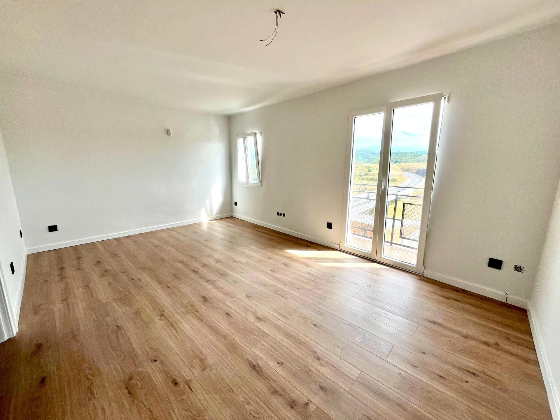 Sala de estar de Piso en venta en Igualada con Calefacción, Parquet y Balcón