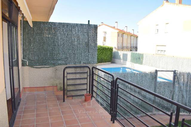 Casa adosada en Venta en Sol, 10 en Monterrubio de Armuña