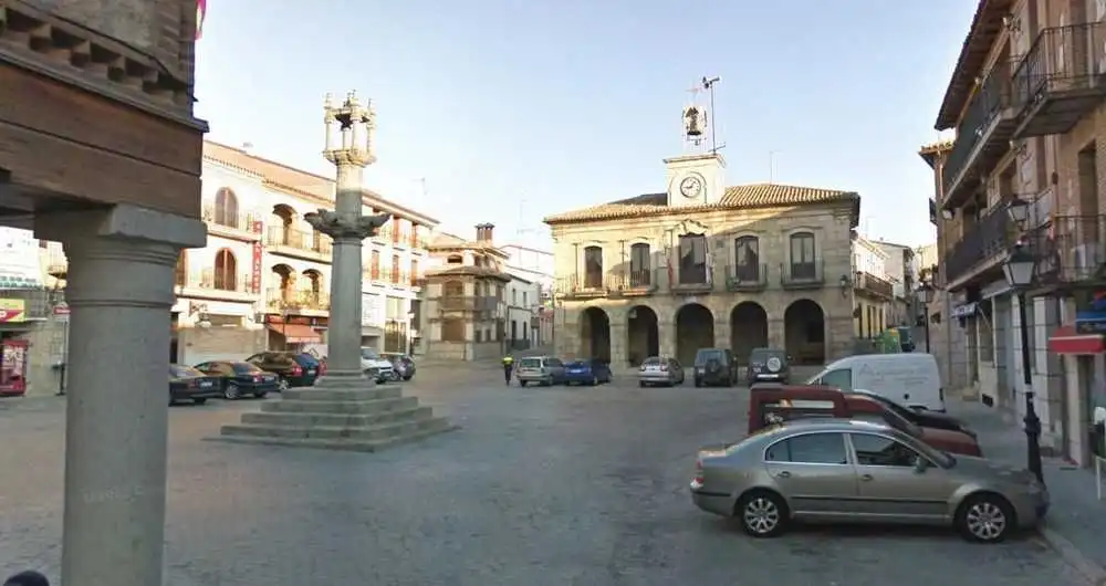 Vista exterior de Finca rústica en venta en Almorox con Calefacción y Jardín privado