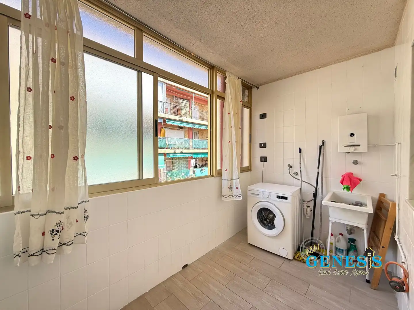 Habitación de Piso en venta en Torrevieja con Aire acondicionado, Terraza y Amueblado