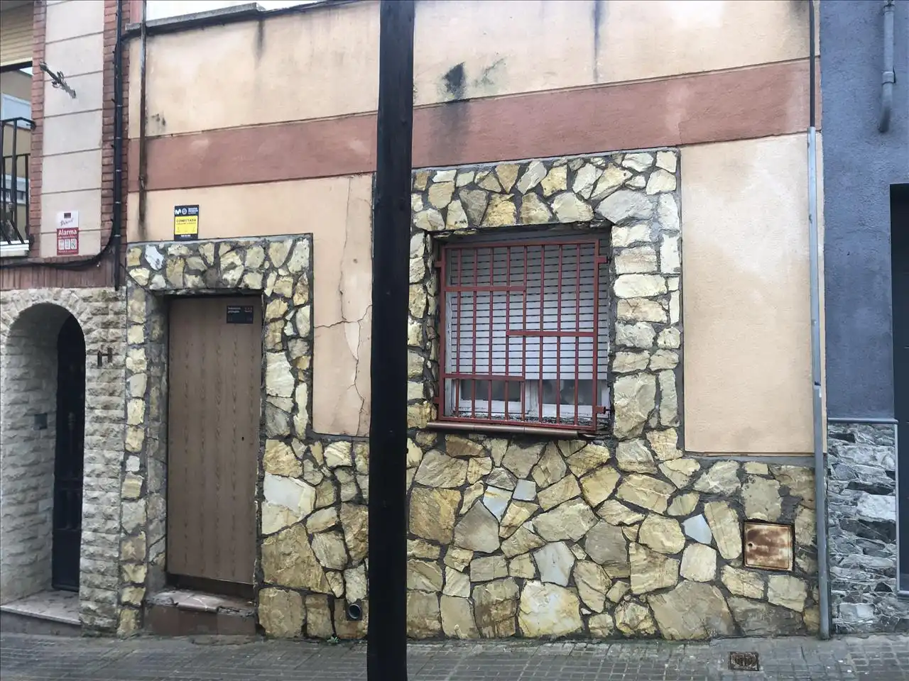 Vista exterior de Apartament en venda en Terrassa