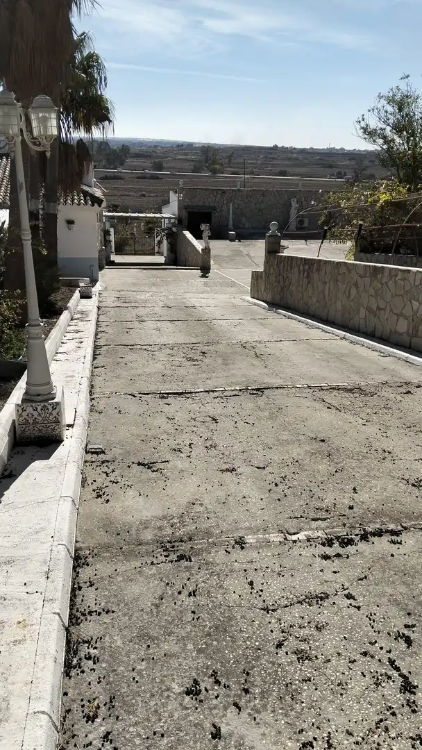Vista exterior de Finca rústica en venda en Chiclana de la Frontera amb Aire condicionat, Terrassa i Traster
