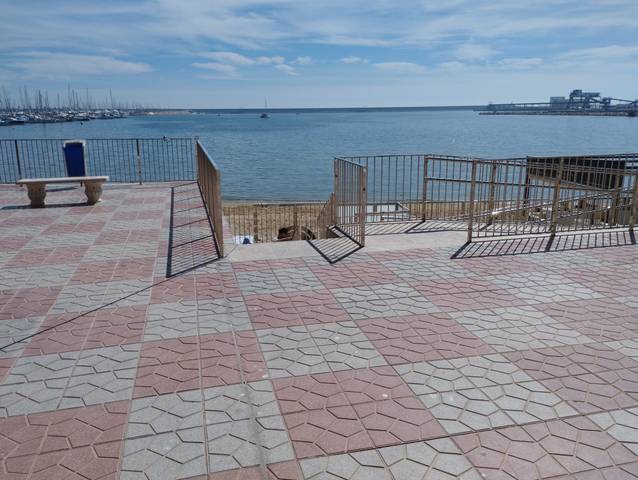 Piso en Venta en Avenida Doctor Gregorio Marañón en El Acequión