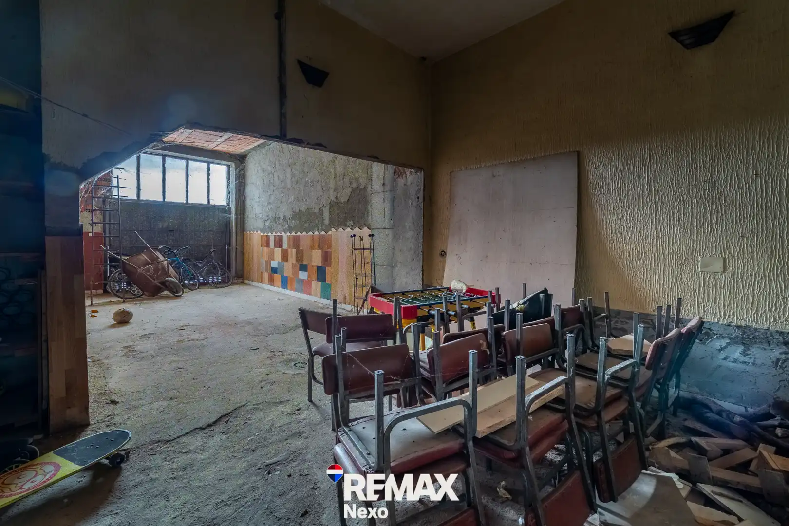 Casa adosada en venta en Benavente con Jardín privado, Parquet y Trastero