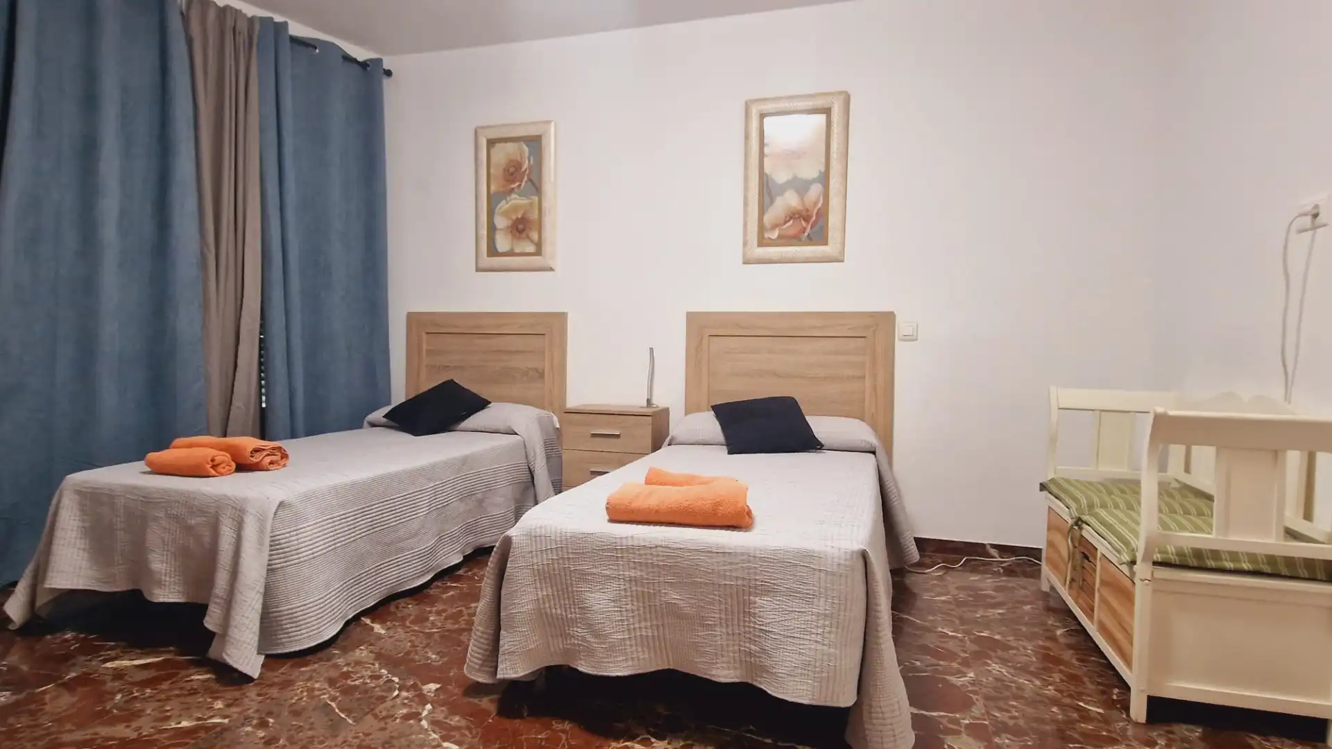 Bedroom of Flat for sale in Córdoba  with Air Conditioner, Heating and Furnished