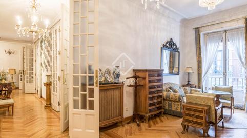 Photo 3 of Flat for sale in Sol, Madrid