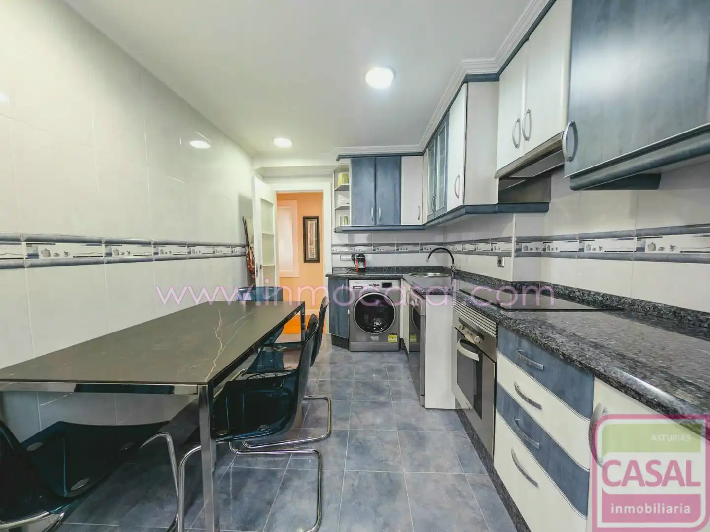 Cocina de Piso en venta en San Martín del Rey Aurelio con Calefacción y Trastero