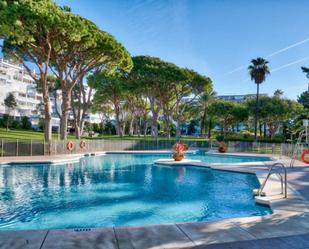 Swimming pool of Apartment to rent in Marbella  with Air Conditioner, Terrace and Swimming Pool