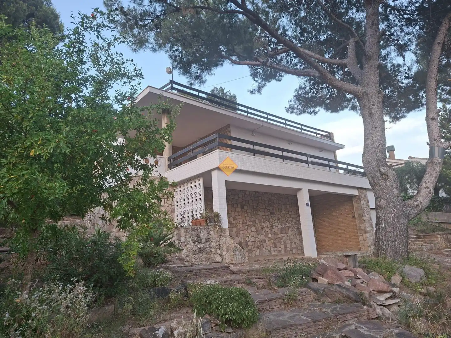 Vista exterior de Casa o xalet en venda en Náquera amb Piscina i Piscina comunitària