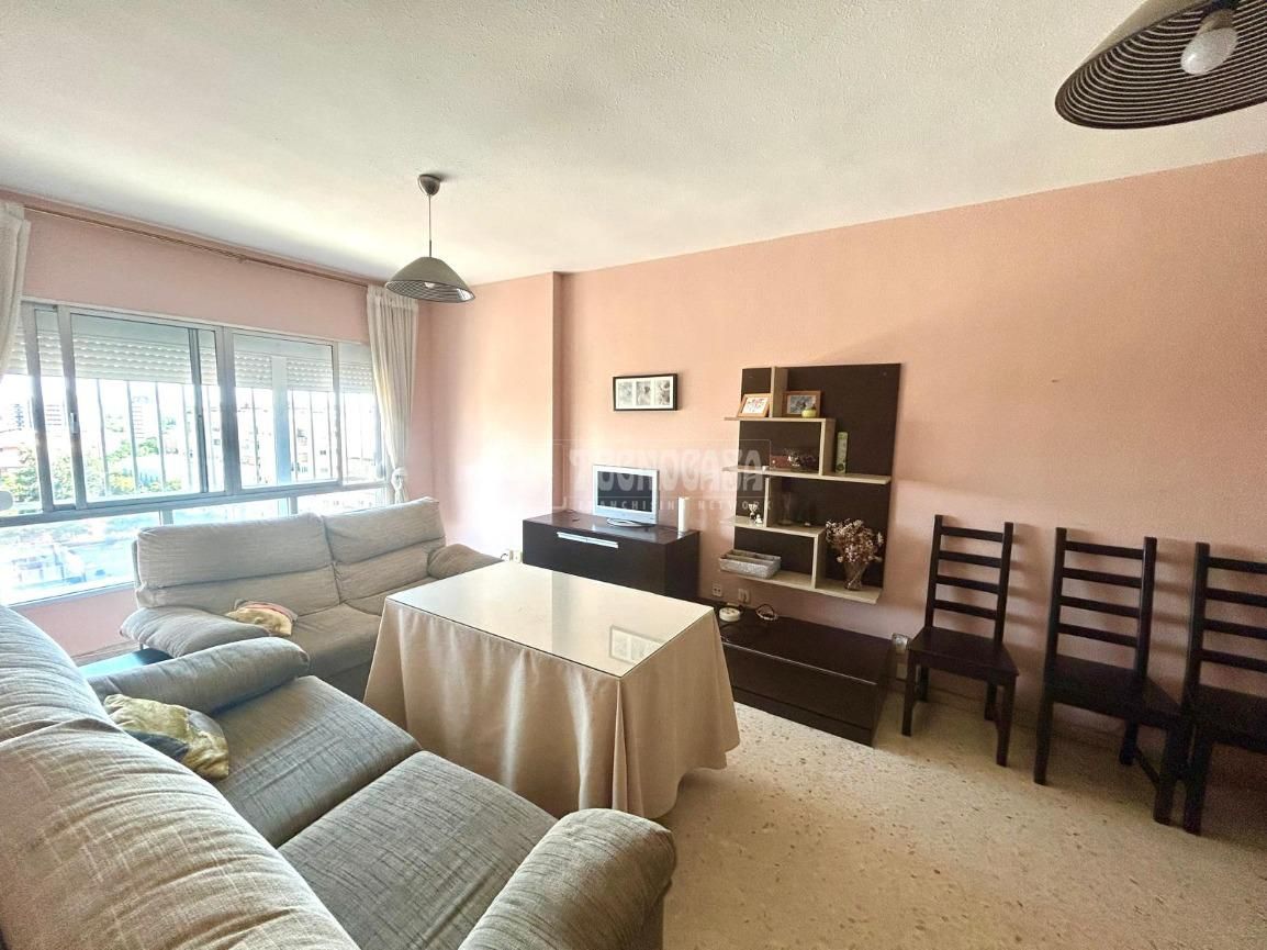 Living room of Flat to rent in  Sevilla Capital
