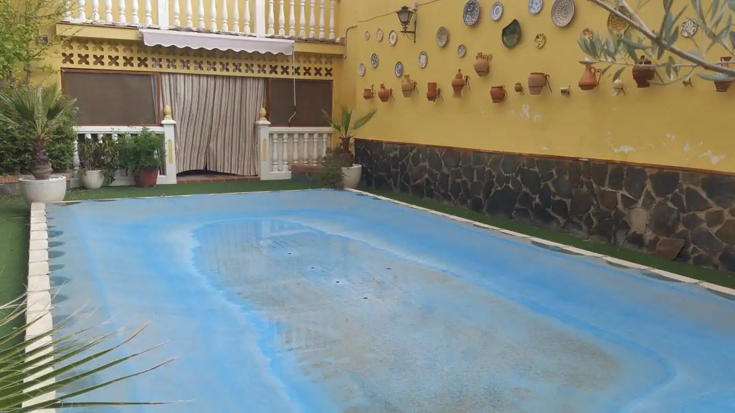Piscina de Planta baja en venta en Pinos Puente con Piscina comunitaria
