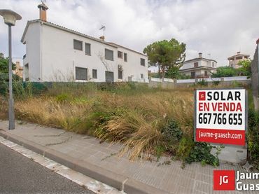 Terreno residencial en venta en Carrer del Llevant 6