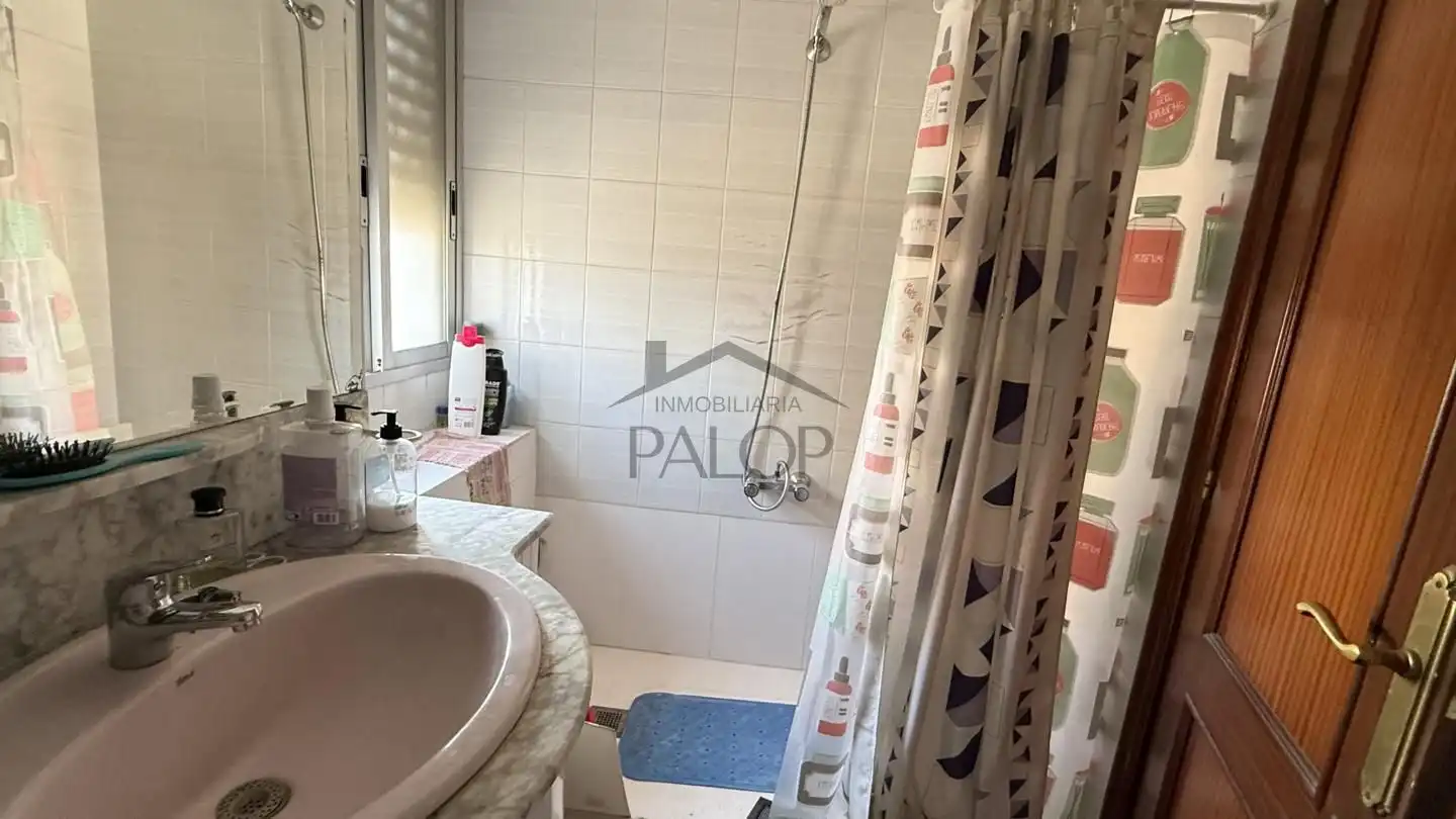 Piso con ascensor en venta en Casc Urbà, imagen 9