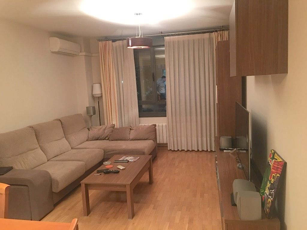 Living room of Flat for sale in Torrejón de Ardoz  with Air Conditioner, Heating and Parquet flooring