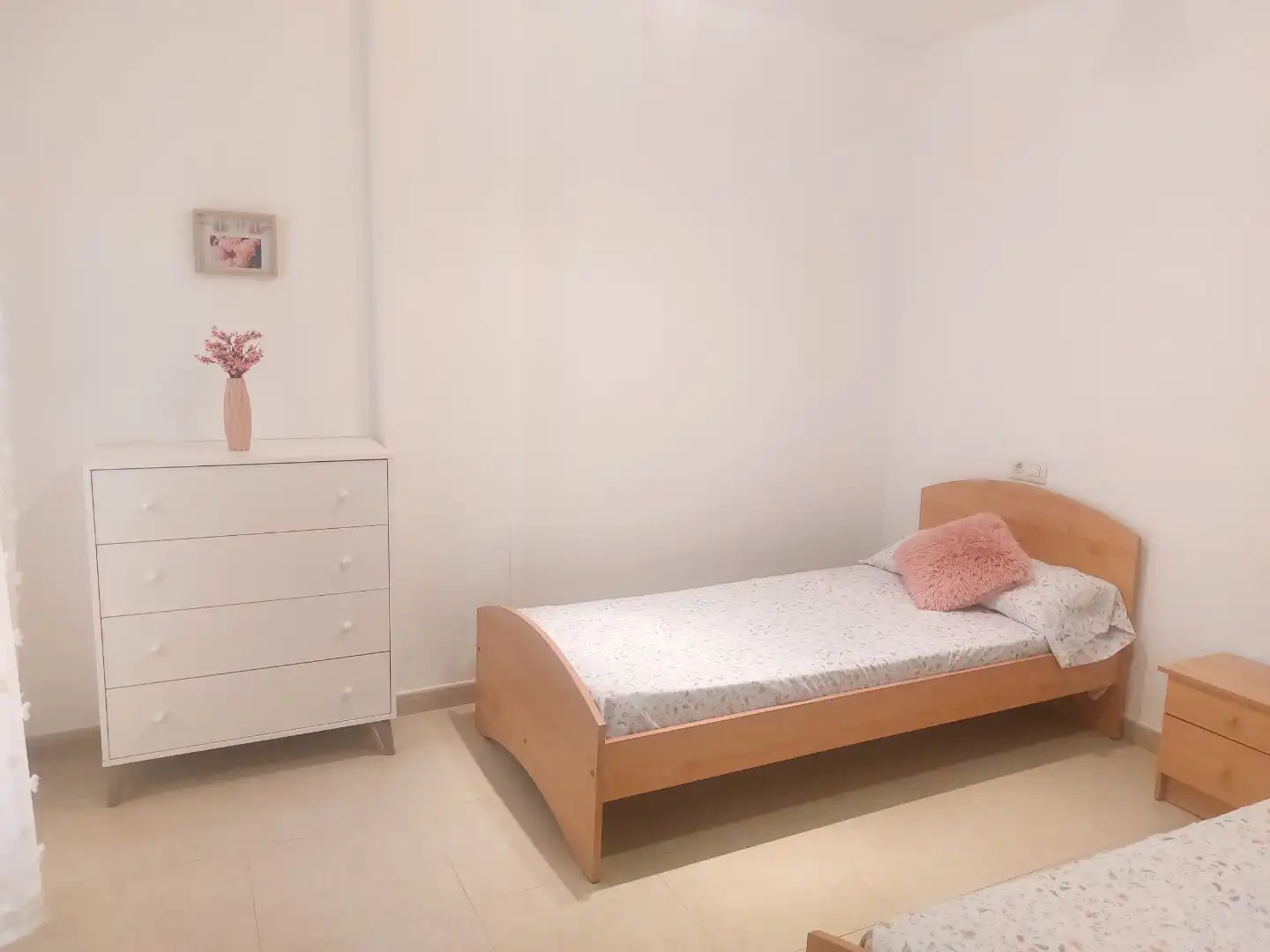 Schlafzimmer von Wohnung zur Miete in Llandels