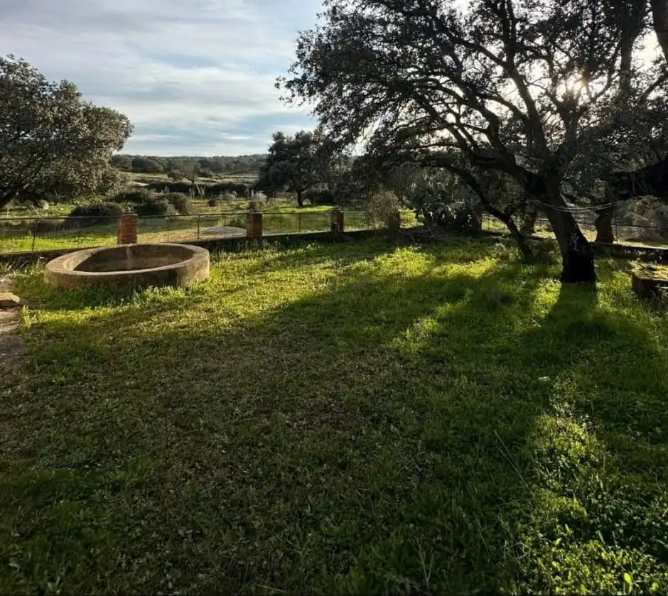 Casa o chalet en venta en Torreorgaz con Jardín privado, Trastero y Amueblado