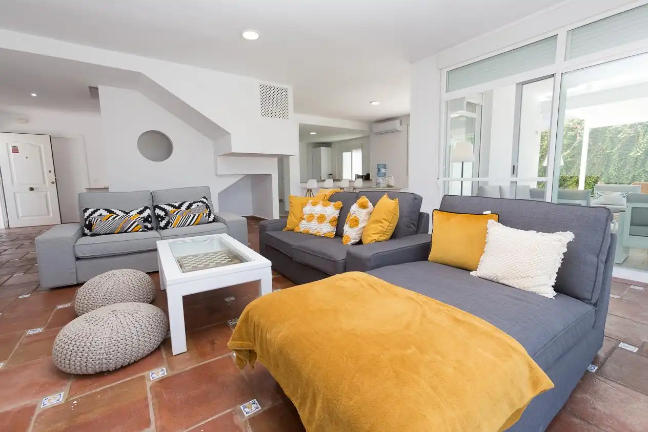 Sala de estar de Casa o chalet de alquiler en Sanlúcar de Barrameda con Aire acondicionado, Jardín privado y Terraza