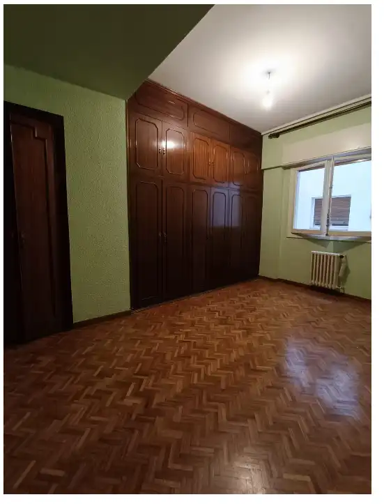 Habitación de Piso en venta en Zaragoza con Calefacción, Terraza y Trastero