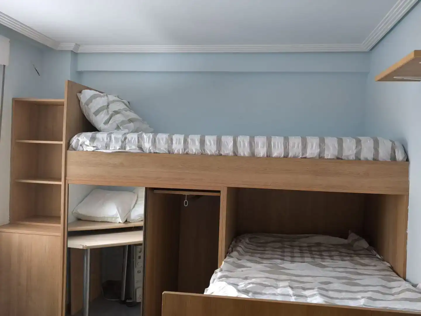 Bedroom of Flat for sale in Santander  with Private garden