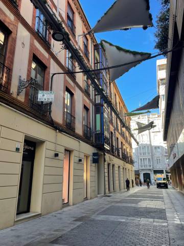 Oficina en Alquiler en Calle SANTA MARIA en Centro