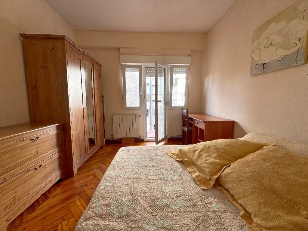 Bedroom of Flat for sale in Torrelavega   with Heating and Balcony