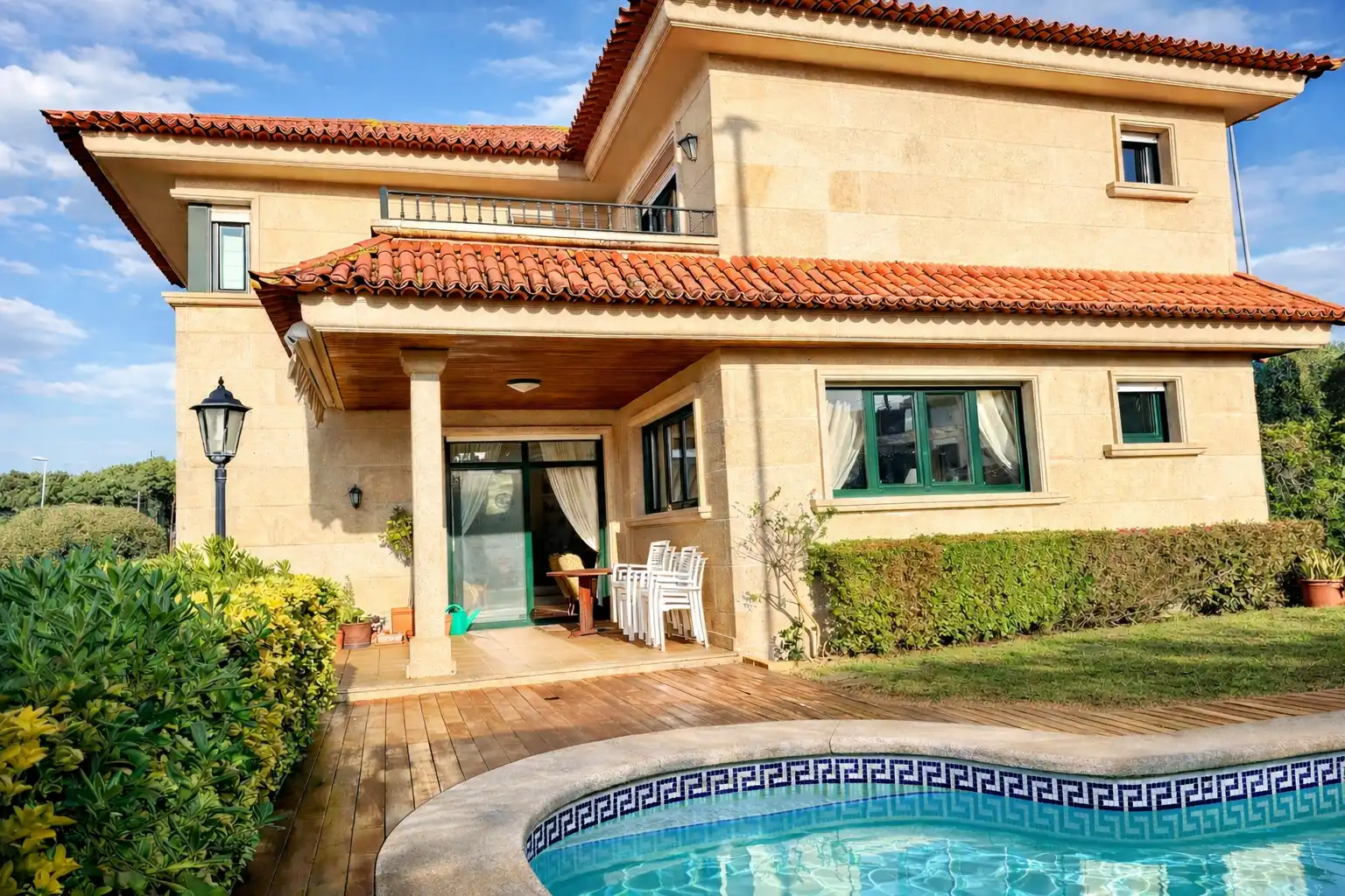 Vista exterior de Casa o chalet en venta en Vigo  con Calefacción, Jardín privado y Parquet