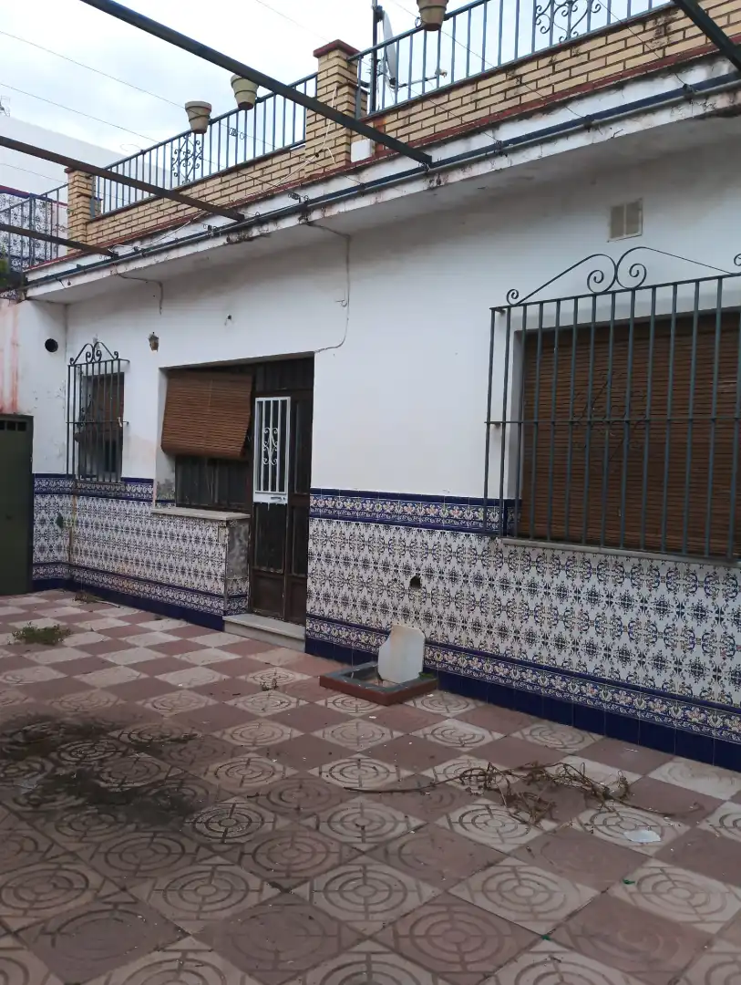 Vista exterior de Casa o chalet en venta en Umbrete