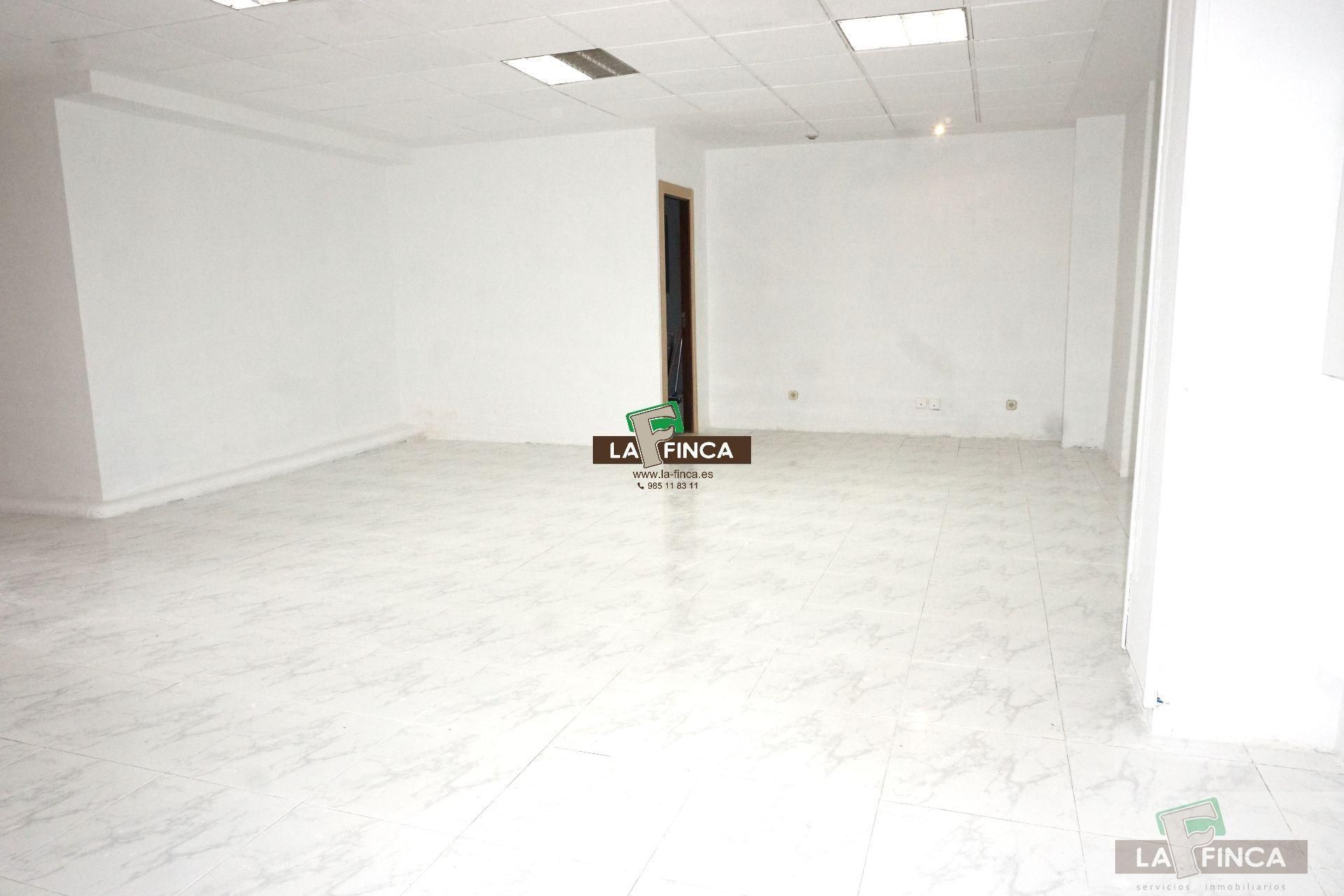 Premises for sale in Milán - Pumarín