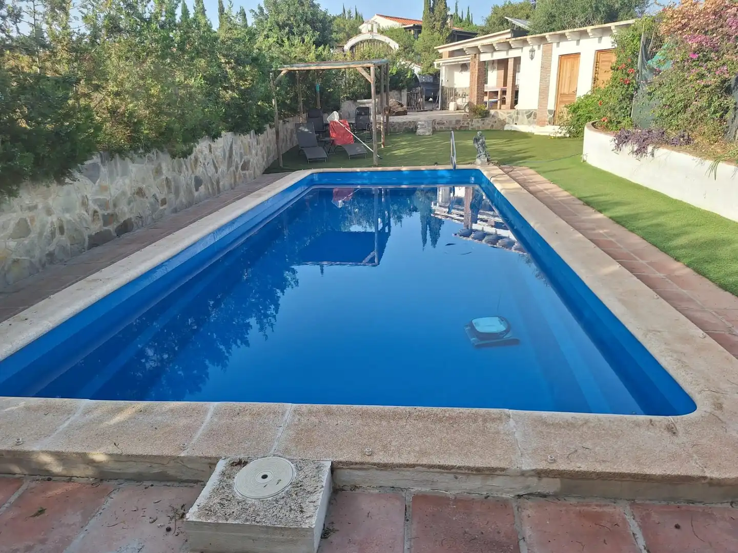 Piscina de Casa o chalet en venta en Vélez-Málaga con Aire acondicionado, Calefacción y Jardín privado