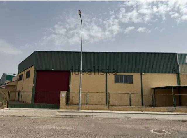 Nave industrial en Alquiler en Valmojado