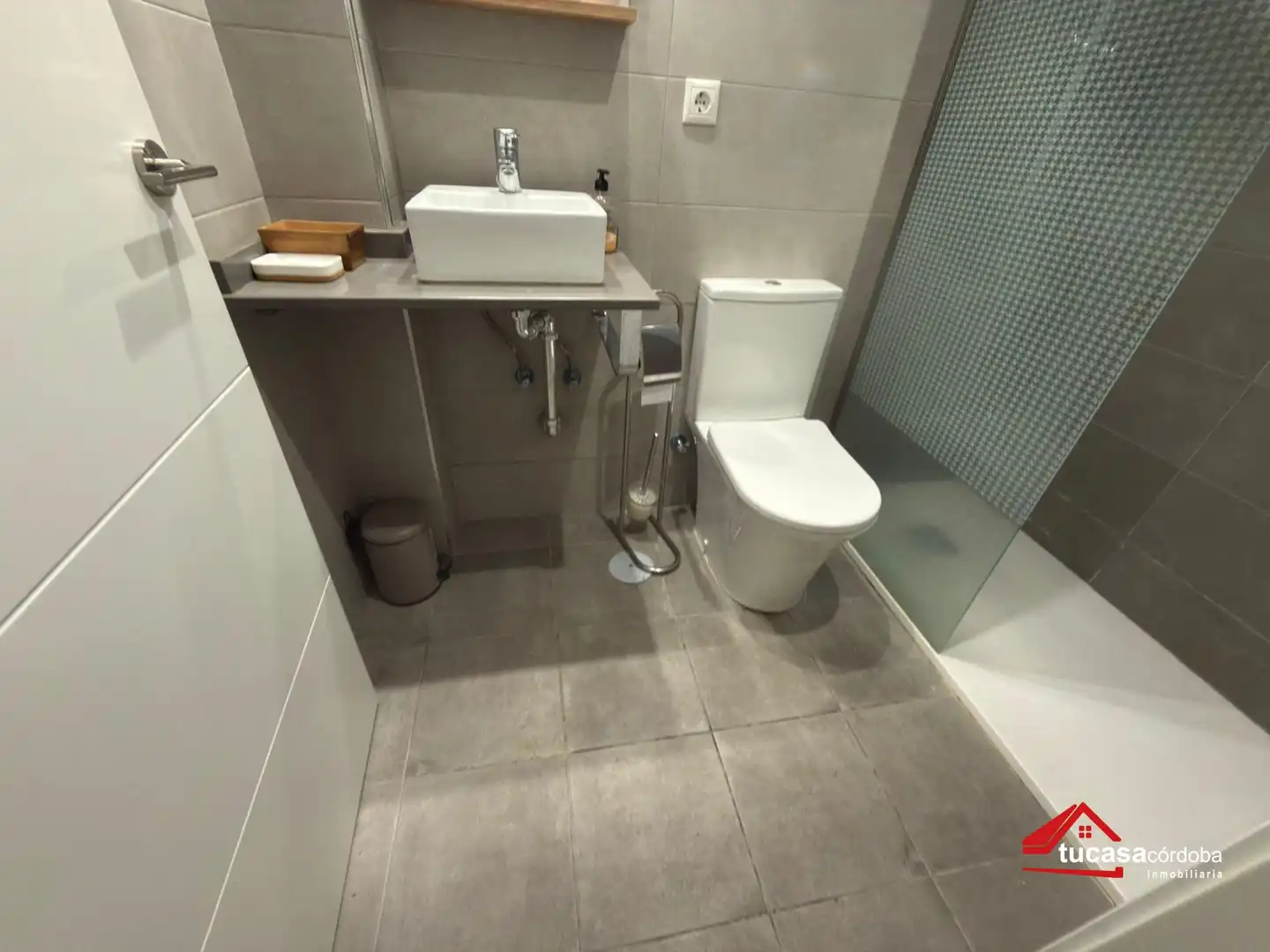 Bany de Loft en venda en Córdoba amb Aire condicionat
