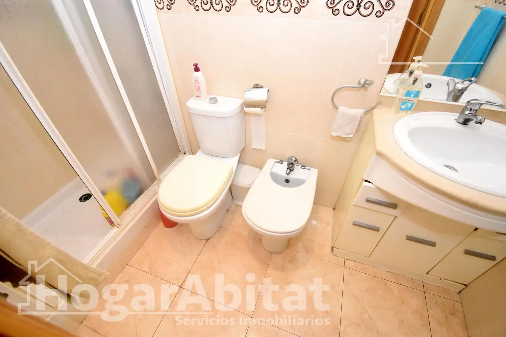 Baño de Piso en venta en Castellón de la Plana / Castelló de la Plana con Aire acondicionado, Calefacción y Trastero