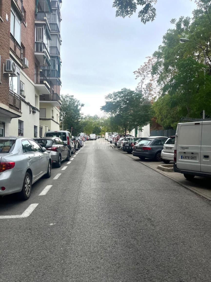 Parking de Piso en venta en  Madrid Capital con Calefacción