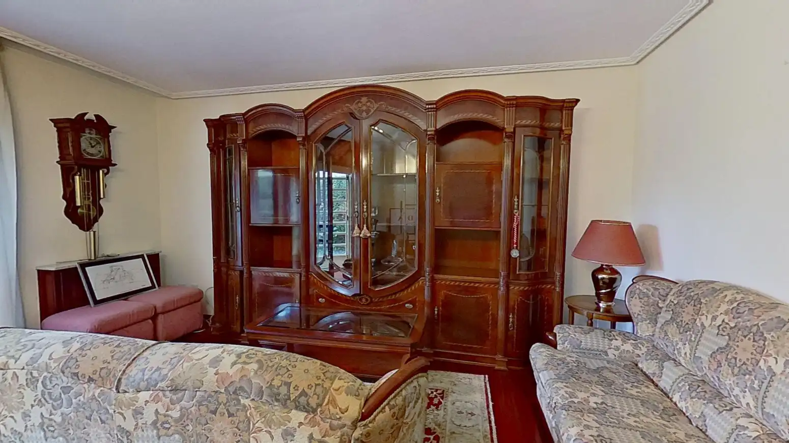 Sala d'estar de Casa adosada en venda en Torrelavega  amb Calefacció, Jardí privat i Parquet