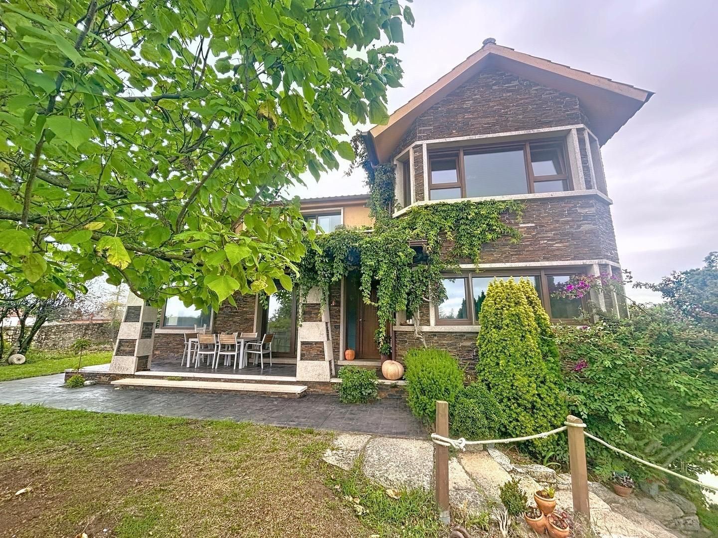 Exterior view of Country house for sale in Ribeira  with Private garden, Terrace and Storage room