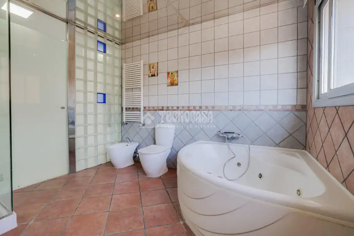 Badezimmer von Wohnung zum Verkauf in Terrassa mit Heizung und Terrasse