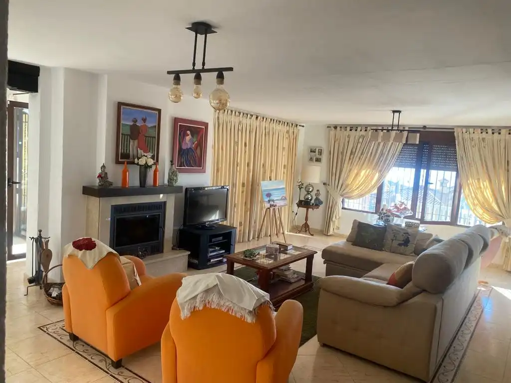 Chalet con piscina en venta en Velilla - Velilla Taramay, imagen 4