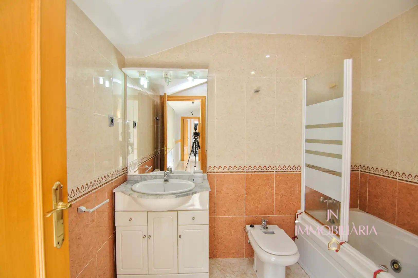 Badezimmer von Maisonette zum Verkauf in Esparreguera mit Klimaanlage, Heizung und Terrasse