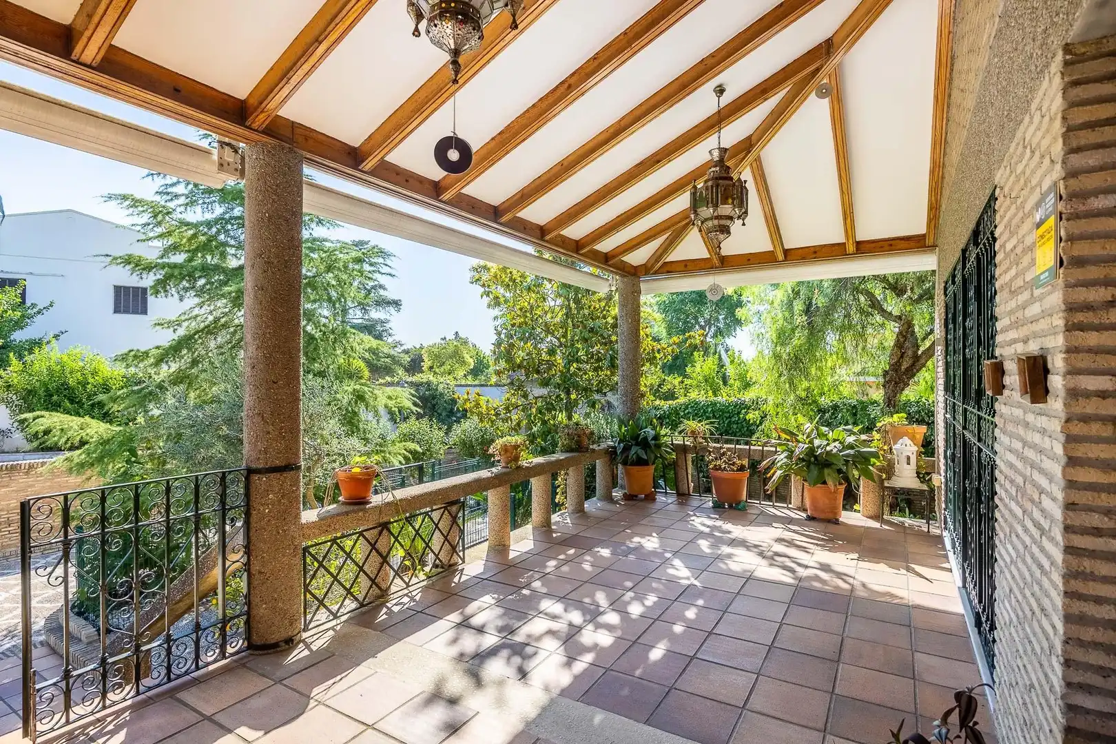 Terraza de Casa o chalet en venta en Gelves con Jardín privado y Piscina comunitaria