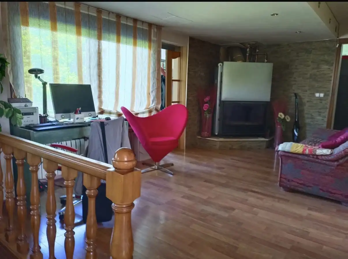 Sala de estar de Casa o chalet en venta en Mansilla Mayor con Parquet, Trastero y Amueblado