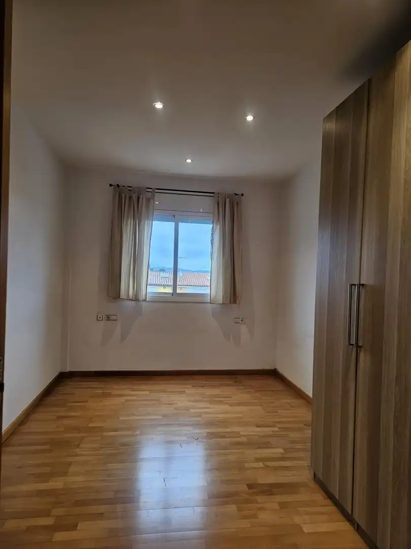 Bedroom of Flat for sale in Sant Sadurní d'Anoia  with Private garden, Parquet flooring and Storage room