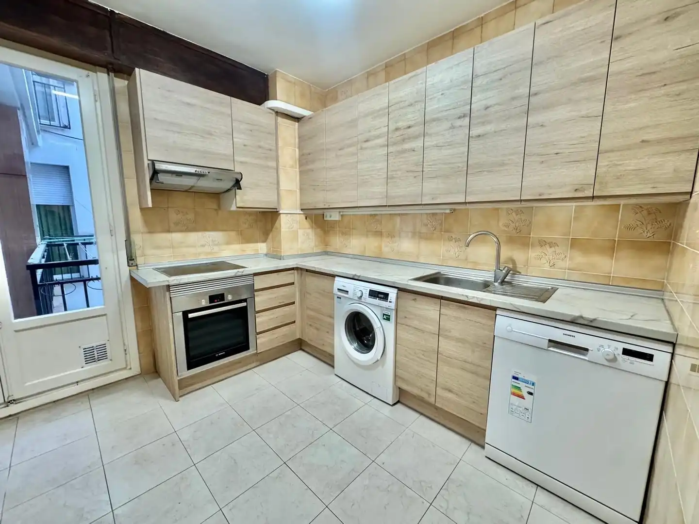 Cocina de Apartamento en venta en  Logroño con Calefacción