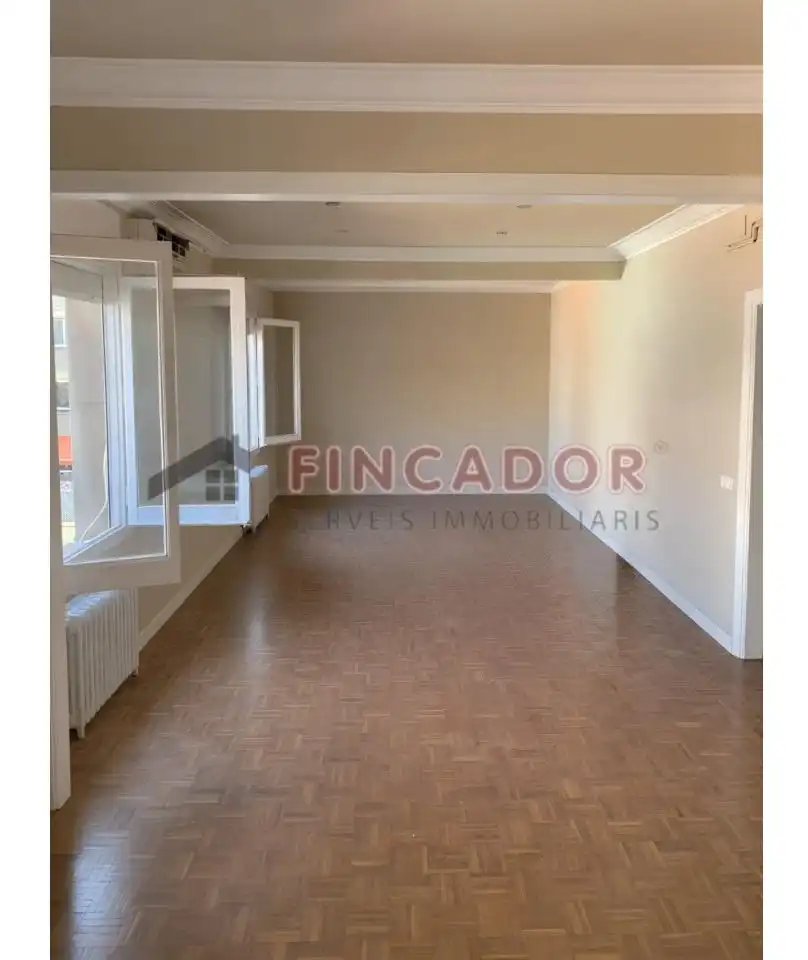 Appartamento con ascensore in vendita a Carrer de València, imagen 6