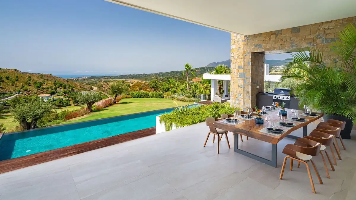 Terrassa de Casa o xalet en venda en Marbella amb Aire condicionat, Jardí privat i Terrassa